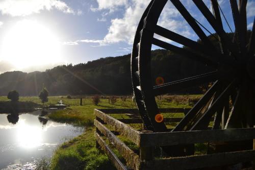 Ahaura Lodge & Waterwheel Farm