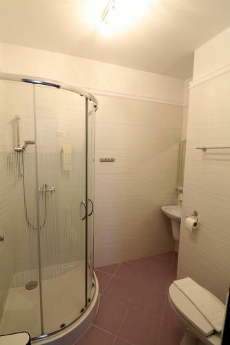 Hostal Pokoje Go?cinne Anna Airport Modlin