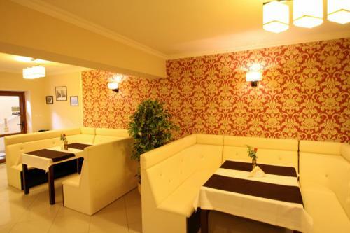 Hostal Pokoje Go?cinne Anna Airport Modlin