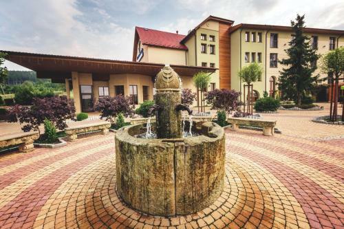 Malinowy Dw�r Hotel Medical Spa