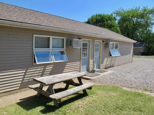 Hostal Little Ted's Cottages