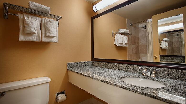 Hotel Clarion Inn Falls Church- Arlington
