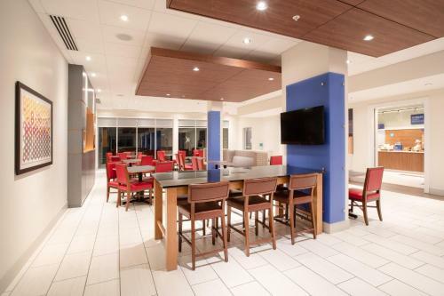 Hotel Holiday Inn Express & Suites - Sterling