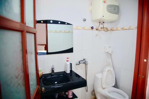Bed & Breakfast Nh� Ngh? Qu?nh V�n
