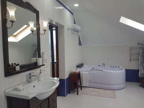 Leon Boutique Hotel