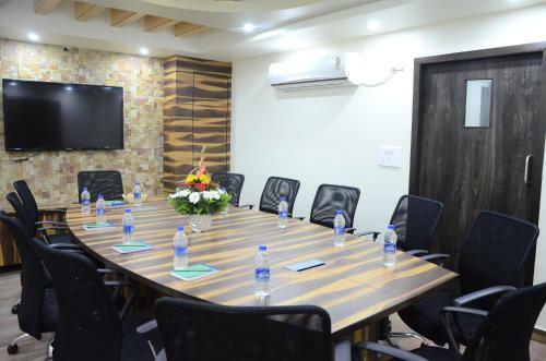 Hotel Jai Maata Grandeur