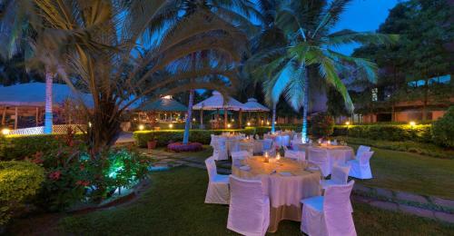 Hotel Royal Orchid Resort & Convention Centre