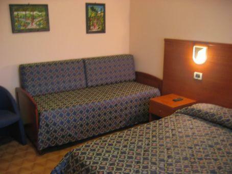 Hotel Albergo Colle Di Nava Lorenzina
