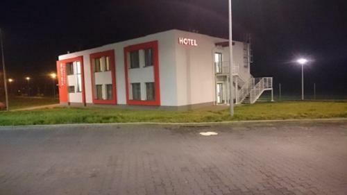 Hotel Nowostawy