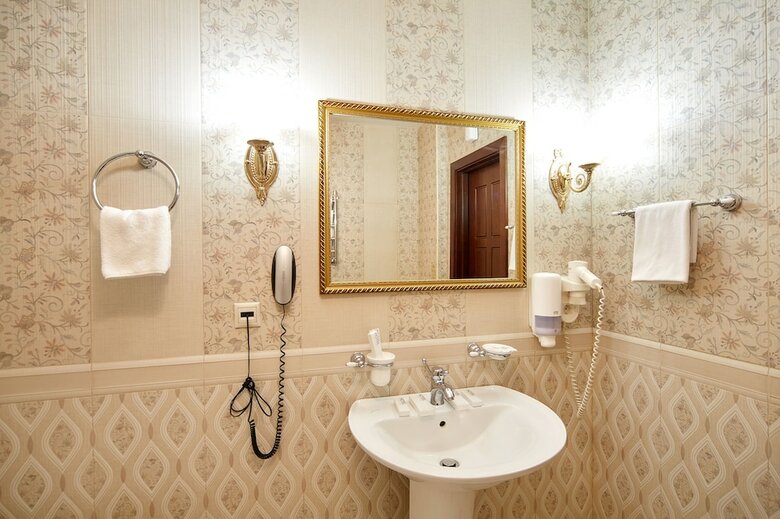 Zvezda Hotel
