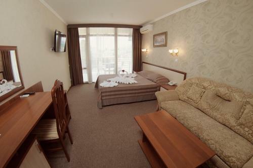 Hotel Bristol