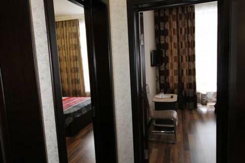 Hostal Nikos Hotel
