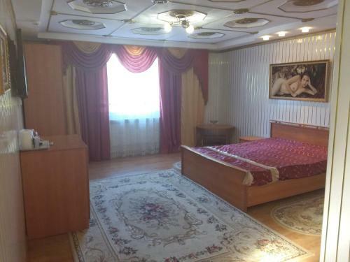 Hostal Alex Guest House