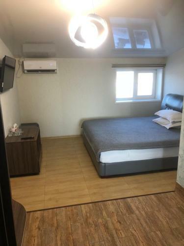 Hotel Seven