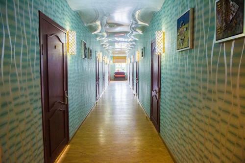 Hotel Seven