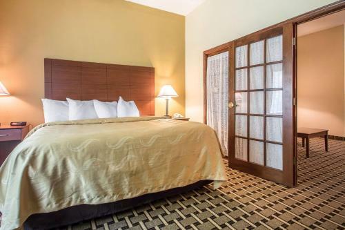 Hotel Quality Inn & Suites East Troy