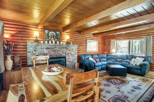 Rustic Tomahawk Cabin