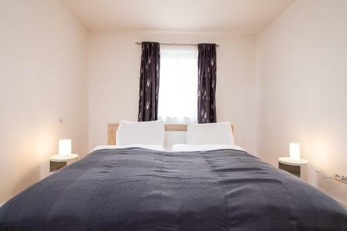 Apartamento Lesser Town Suites Near Petrin Park