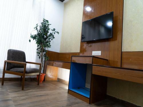 Hotel The Royal Paradise Resort And Salt Yard