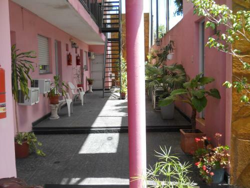Dennisse Hotel