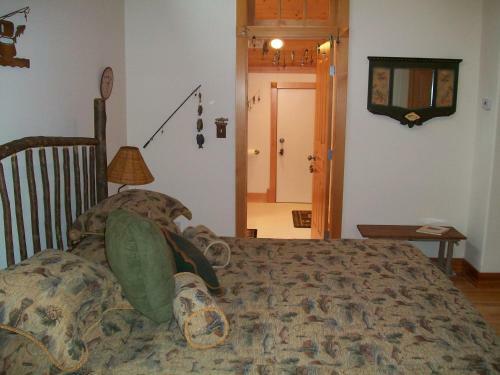 The Lodge At Trout Creek Bed And Breakfast