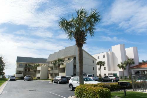Apartamento Beachside Condos Unit #7