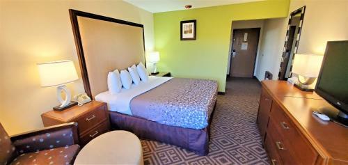 Motel Travel Inn And Suites