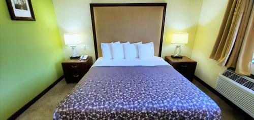 Motel Travel Inn And Suites