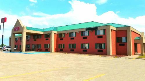 Motel Travel Inn And Suites