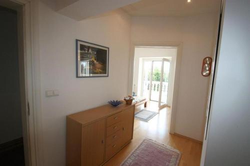 Two-bedroom Apartment In Crikvenica VI