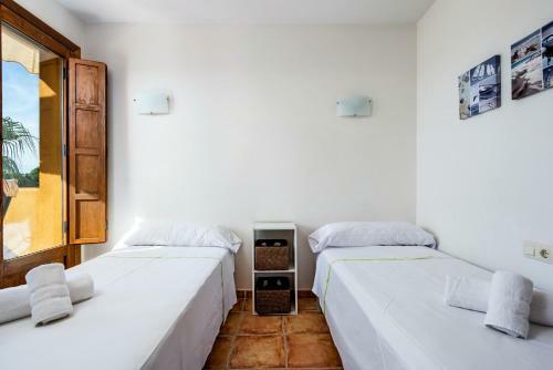 Punta Prima Apartment Sleeps 4 Pool Air Con Wifi