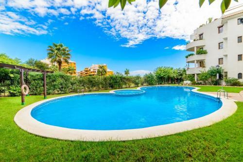 Punta Prima Apartment Sleeps 4 Pool Air Con Wifi