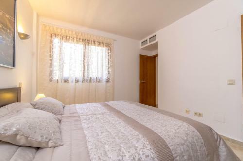 Punta Prima Apartment Sleeps 4 Pool Wifi