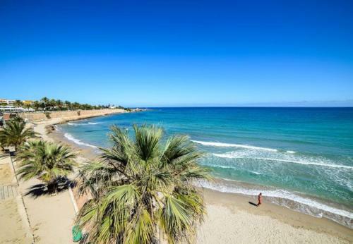 Punta Prima Apartment Sleeps 4 Pool Air Con Wifi