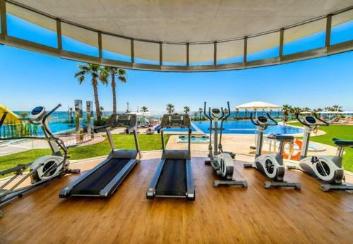 Punta Prima Apartment Sleeps 6 Pool Wifi