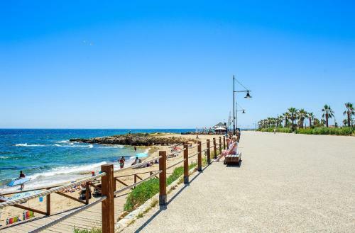 Punta Prima Apartment Sleeps 4 Pool Air Con Wifi