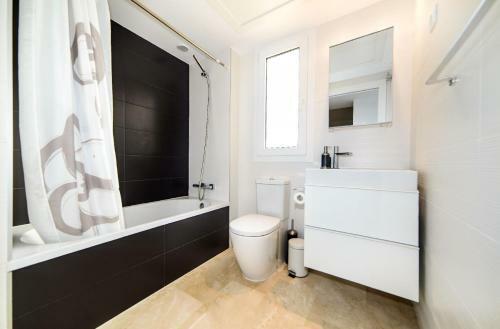 Punta Prima Apartment Sleeps 4 Pool Air Con Wifi