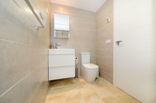 Punta Prima Apartment Sleeps 4 Pool Air Con Wifi