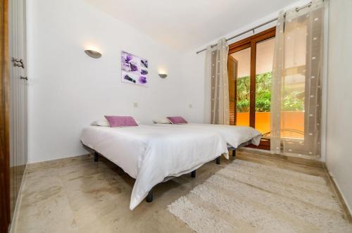 Punta Prima Apartment Sleeps 4 Pool Air Con Wifi
