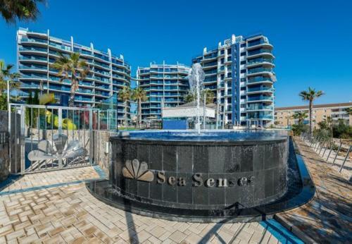 Punta Prima Apartment Sleeps 4 Pool Air Con Wifi