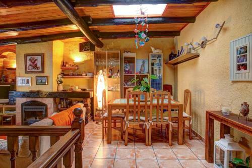 Fornells de La Selva Villa Sleeps 4 Pool Wifi
