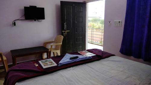 Lodge Sri Sai Suvarna Inn
