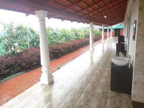 Bougainvillea Homestay