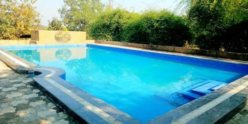 Hotel Royal Bamhni Holiday Resort