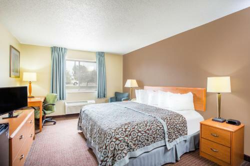 Hotel Days Inn By Wyndham Evansdale Waterloo