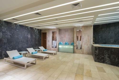 Hotel Grand Millennium Muscat