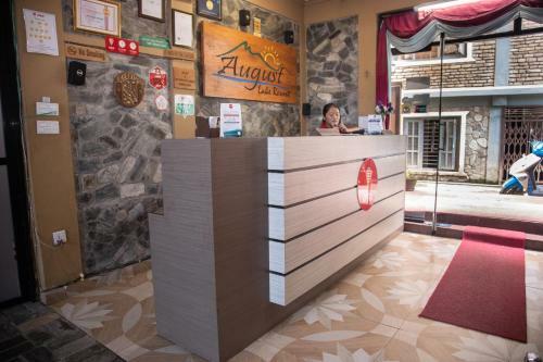 Hotel Oyo 11455 August Lake Resort