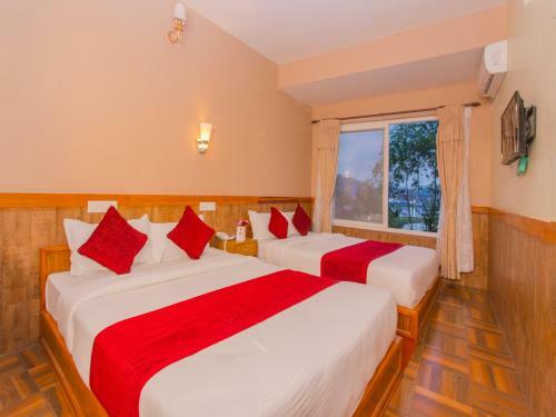 Grand Shivalaya Hotel And Restro