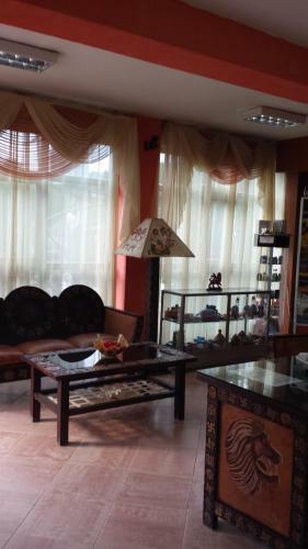 The Lions Den Hotel