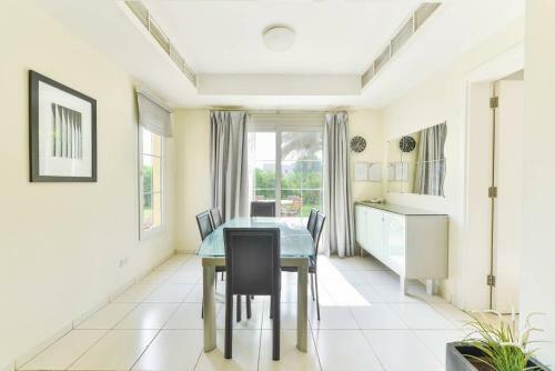 Medlock Villas